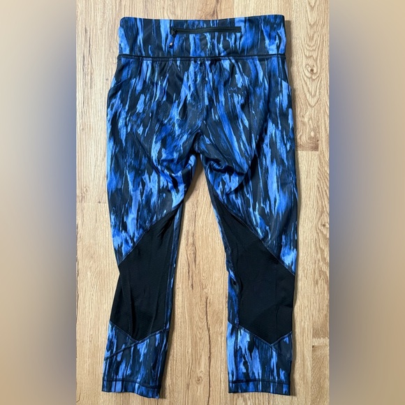 Lululemon Pace Rival Crop Leggings Women’s Size 4 Blue Black Mesh Pockets - Picture 6 of 12
